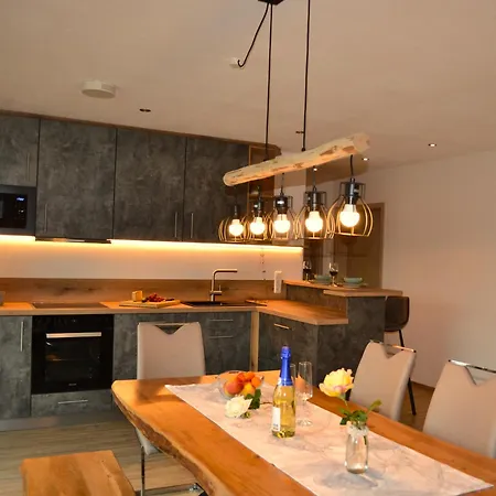 Haslach Apartment *